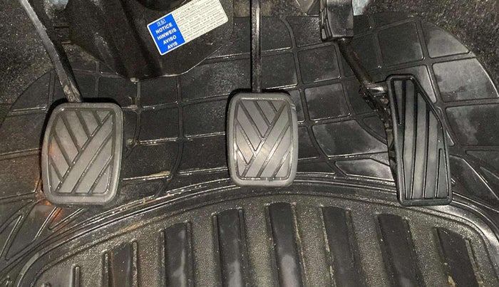 2019 Maruti Baleno ZETA PETROL 1.2, Petrol, Manual, 23,438 km, Pedals