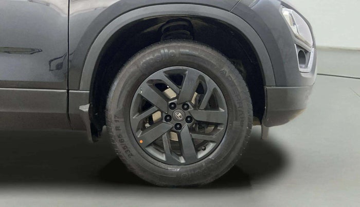 2021 Tata Harrier XZA PLUS 2.0L DARK EDITION, Diesel, Automatic, 43,383 km, Right Front Wheel