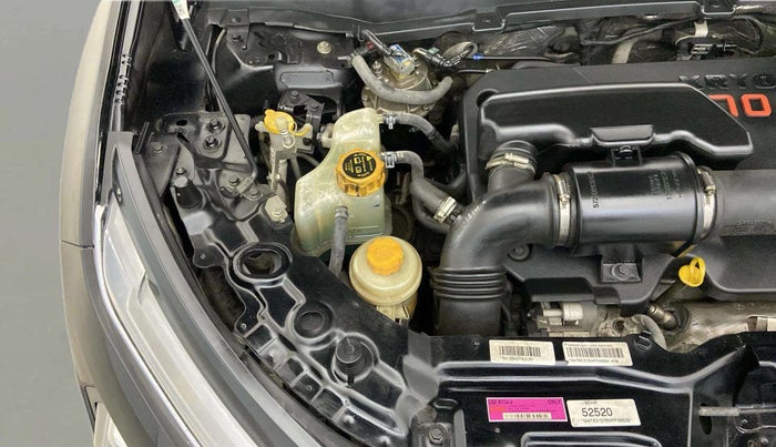 2021 Tata Harrier XZA PLUS 2.0L DARK EDITION, Diesel, Automatic, 43,383 km, Engine View - Right