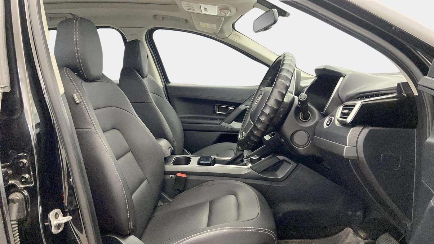 2021 Tata Harrier XZA PLUS 2.0L DARK EDITION, Diesel, Automatic, 43,383 km, Right Side Front Door Cabin