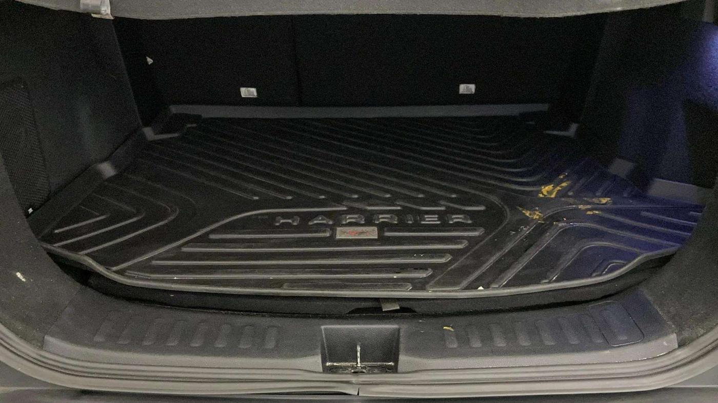2021 Tata Harrier XZA PLUS 2.0L DARK EDITION, Diesel, Automatic, 43,383 km, Boot Inside