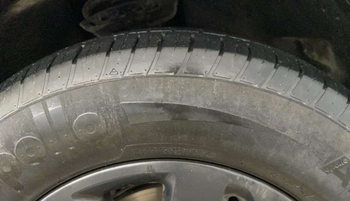 2021 Tata Harrier XZA PLUS 2.0L DARK EDITION, Diesel, Automatic, 43,383 km, Right Front Tyre Tread