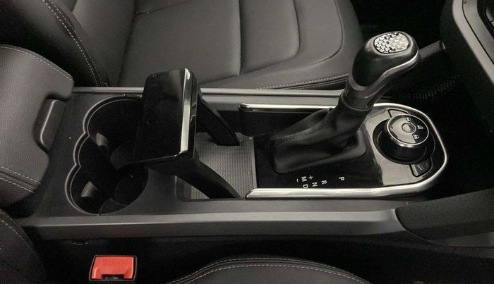 2021 Tata Harrier XZA PLUS 2.0L DARK EDITION, Diesel, Automatic, 43,383 km, Gear Lever
