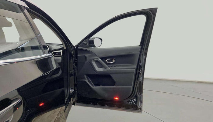 2021 Tata Harrier XZA PLUS 2.0L DARK EDITION, Diesel, Automatic, 43,383 km, RHS Front Door