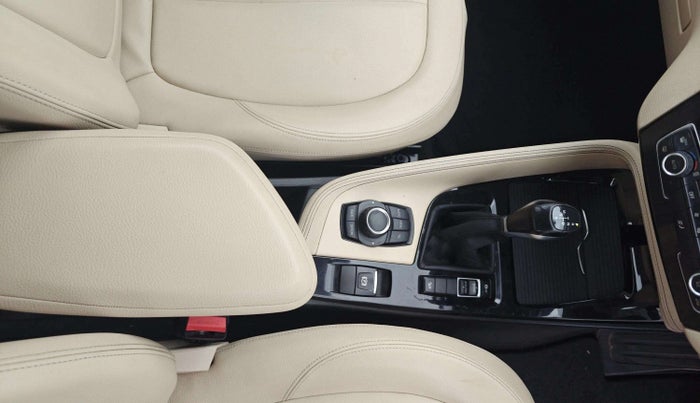 2016 BMW X1 xDrive20d xLine, Diesel, Automatic, 71,987 km, Gear Lever