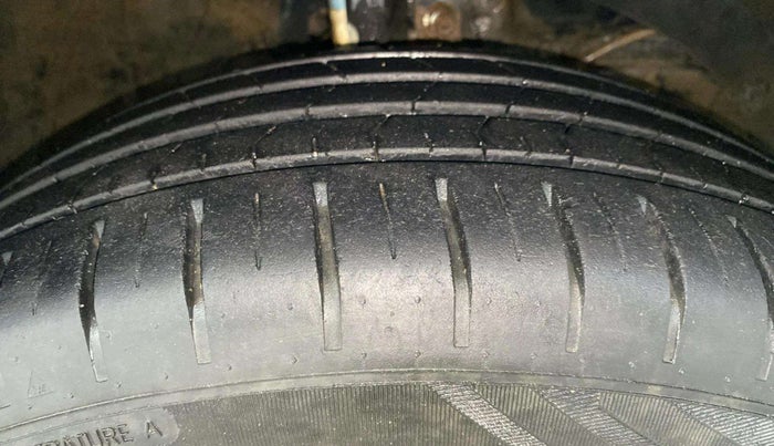 2019 Maruti Baleno ZETA PETROL 1.2, Petrol, Manual, 29,320 km, Right Front Tyre Tread