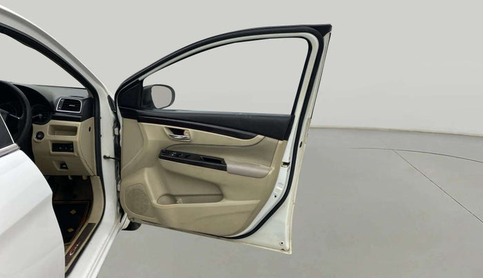 2017 Maruti Ciaz ALPHA  AT 1.4  PETROL, Petrol, Automatic, 71,382 km, RHS Front Door