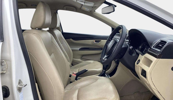 2017 Maruti Ciaz ALPHA  AT 1.4  PETROL, Petrol, Automatic, 71,382 km, Right Side Front Door Cabin