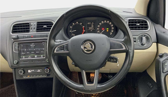 2017 Skoda Rapid 1.6 MPI STYLE PLUS AT, Petrol, Automatic, 1,00,713 km, Steering Wheel Close Up