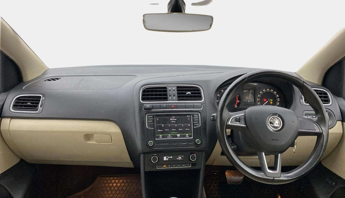 2017 Skoda Rapid 1.6 MPI STYLE PLUS AT, Petrol, Automatic, 1,00,713 km, Dashboard
