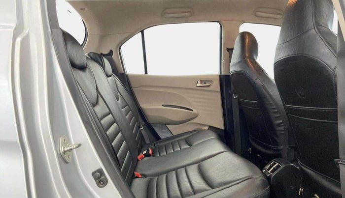 2019 Hyundai NEW SANTRO SPORTZ MT, Petrol, Manual, 46,212 km, Right Side Rear Door Cabin