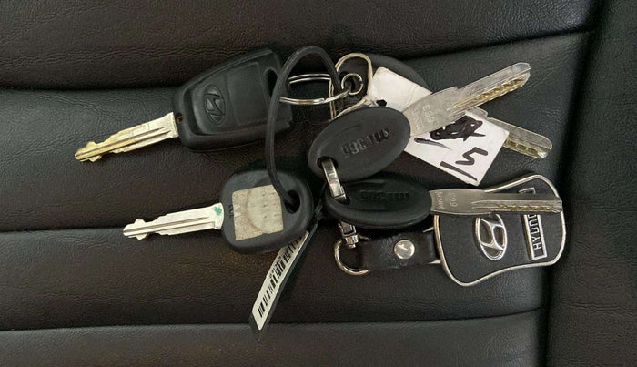 2019 Hyundai NEW SANTRO SPORTZ MT, Petrol, Manual, 46,212 km, Key Close Up