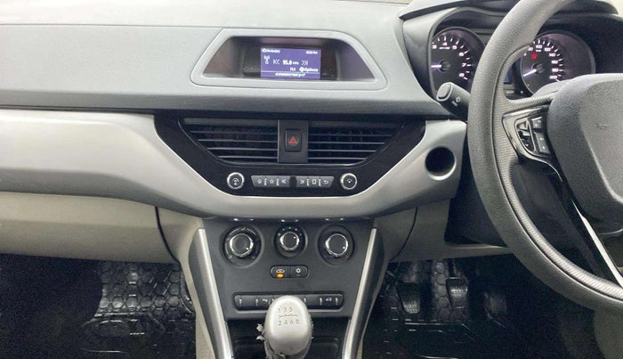 2018 Tata NEXON XM PETROL, Petrol, Manual, 43,939 km, Air Conditioner