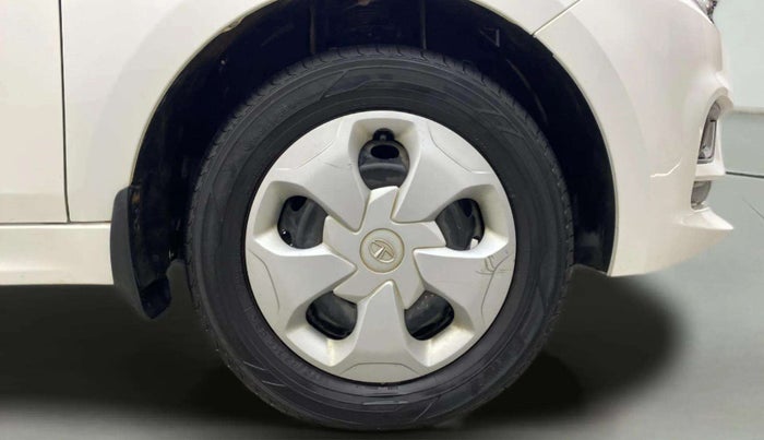 2020 Tata Tiago XT PETROL, Petrol, Manual, 38,336 km, Right Front Wheel