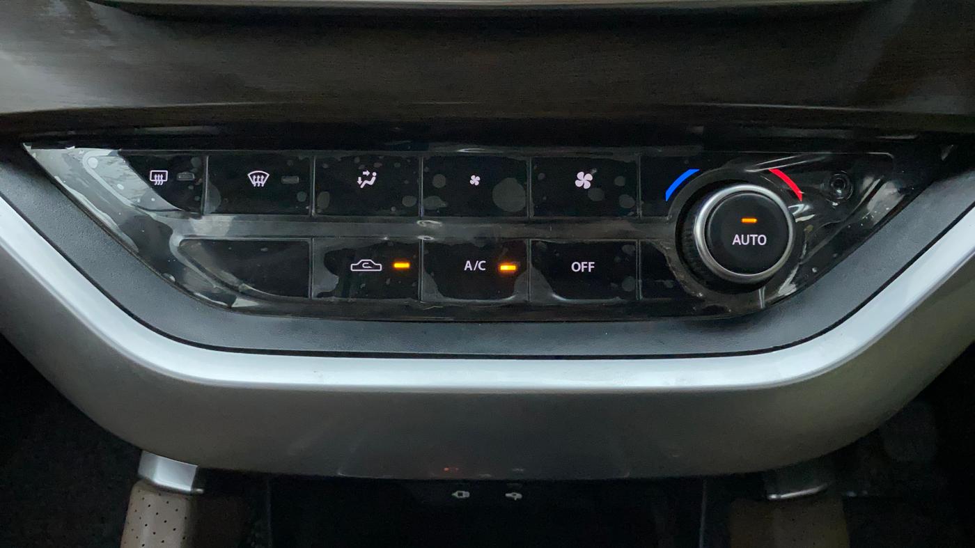 2022 Tata Harrier XZ PLUS 2.0L, Diesel, Manual, 13,932 km, Automatic Climate Control