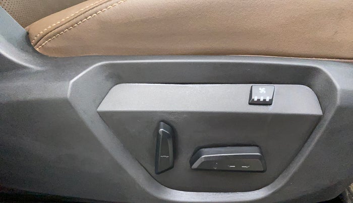 2022 Tata Harrier XZ PLUS 2.0L, Diesel, Manual, 13,932 km, Driver Side Adjustment Panel