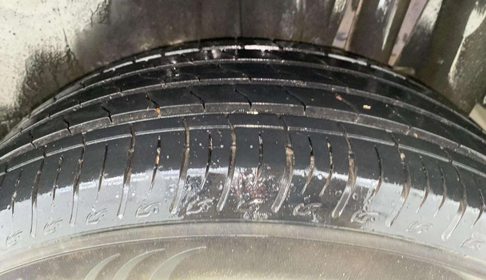 2024 Maruti BREZZA ZXI S-CNG, CNG, Manual, 16,791 km, Left Rear Tyre Tread