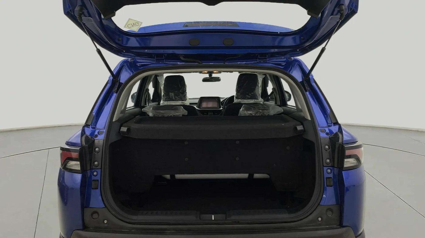 2024 Maruti BREZZA ZXI S-CNG, CNG, Manual, 16,791 km, Boot Inside