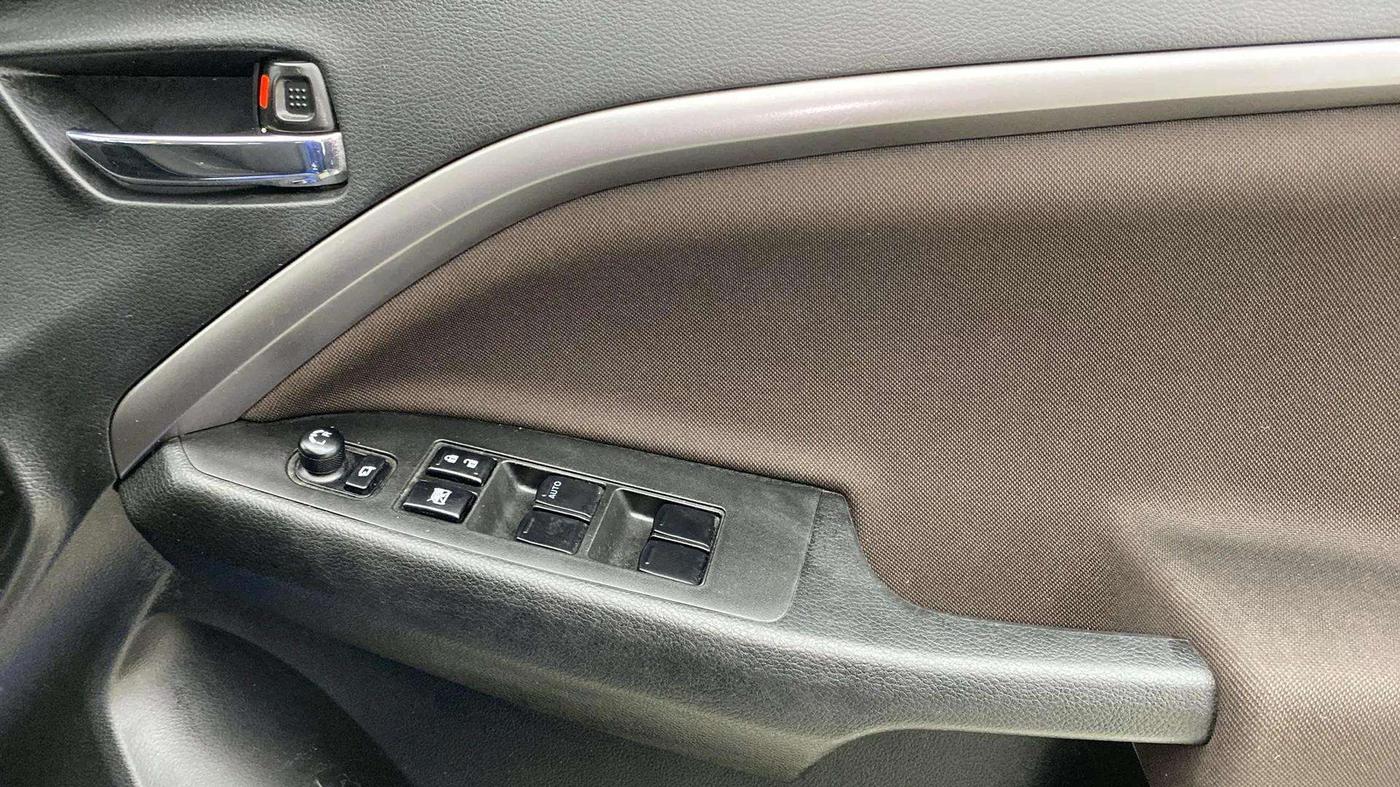 2024 Maruti BREZZA ZXI S-CNG, CNG, Manual, 16,791 km, Driver Side Door Panels Control