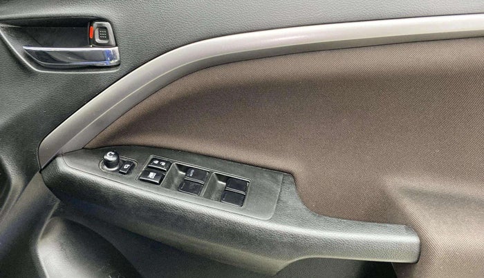 2024 Maruti BREZZA ZXI S-CNG, CNG, Manual, 16,791 km, Driver Side Door Panels Control