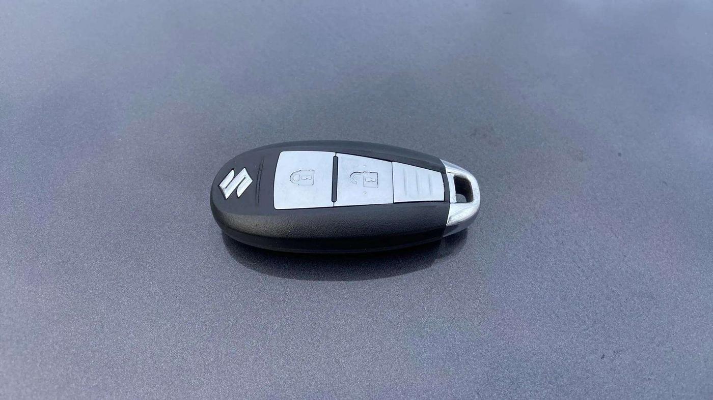 2020 Maruti Vitara Brezza VXI AT SHVS, Petrol, Automatic, 60,869 km, Key Close Up