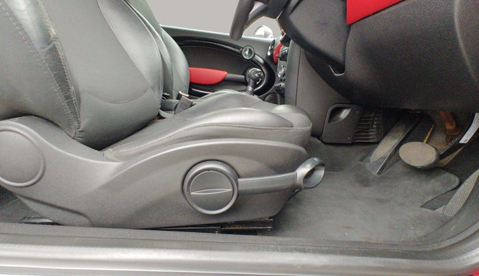 2014 Mini Cooper 1.6 Convertible, Petrol, Automatic, 25,561 km, Driver Side Adjustment Panel