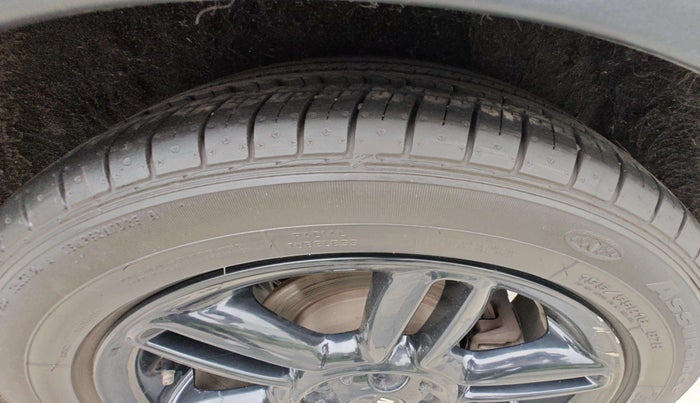 2014 Mini Cooper 1.6 Convertible, Petrol, Automatic, 25,561 km, Right Front Tyre Tread