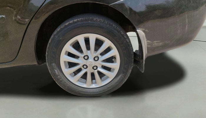 2012 Toyota Etios VD, Diesel, Manual, 1,70,000 km, Left Rear Wheel