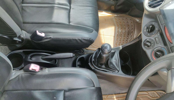 2012 Toyota Etios VD, Diesel, Manual, 1,70,000 km, Gear Lever