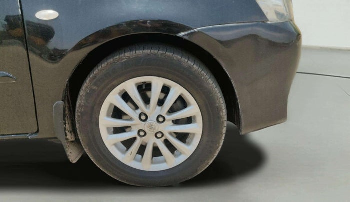 2012 Toyota Etios VD, Diesel, Manual, 1,70,000 km, Right Front Wheel