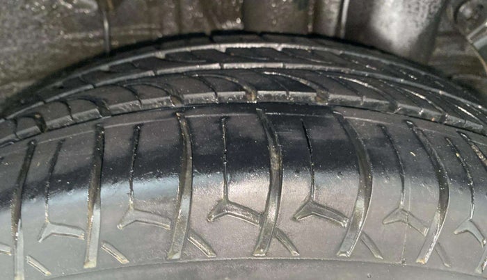 2018 Hyundai Elite i20 MAGNA EXECUTIVE 1.2, Petrol, Manual, 77,410 km, Left Rear Tyre Tread