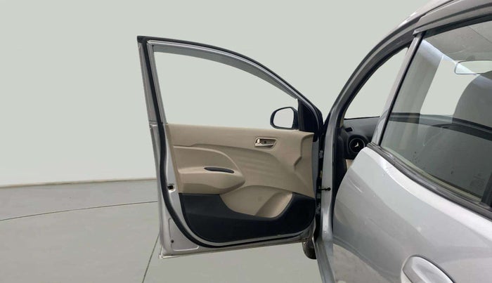 2019 Hyundai NEW SANTRO SPORTZ CNG, CNG, Manual, 1,39,034 km, LHS Front Door