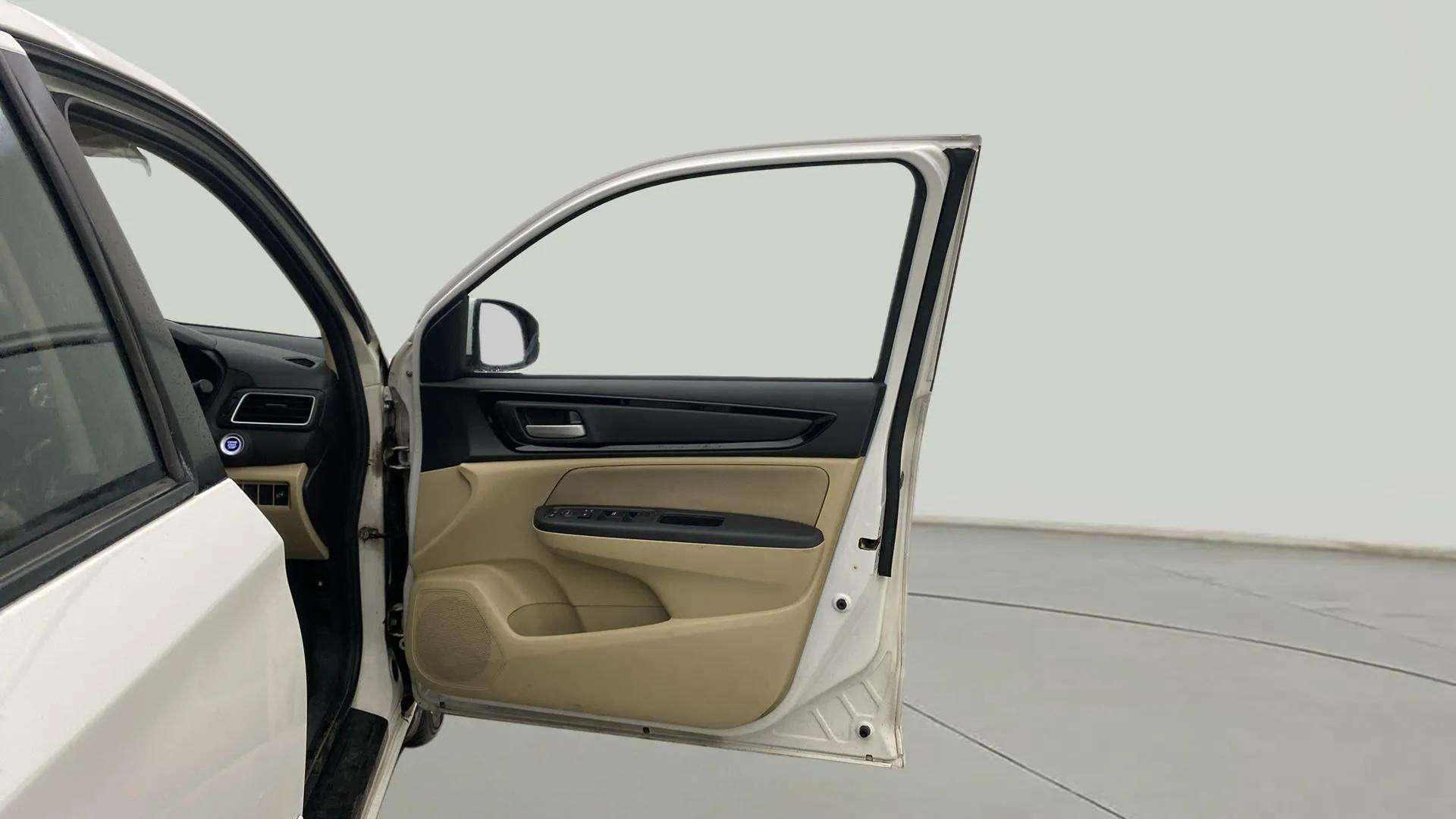 RHS-Front-Door-Open-32