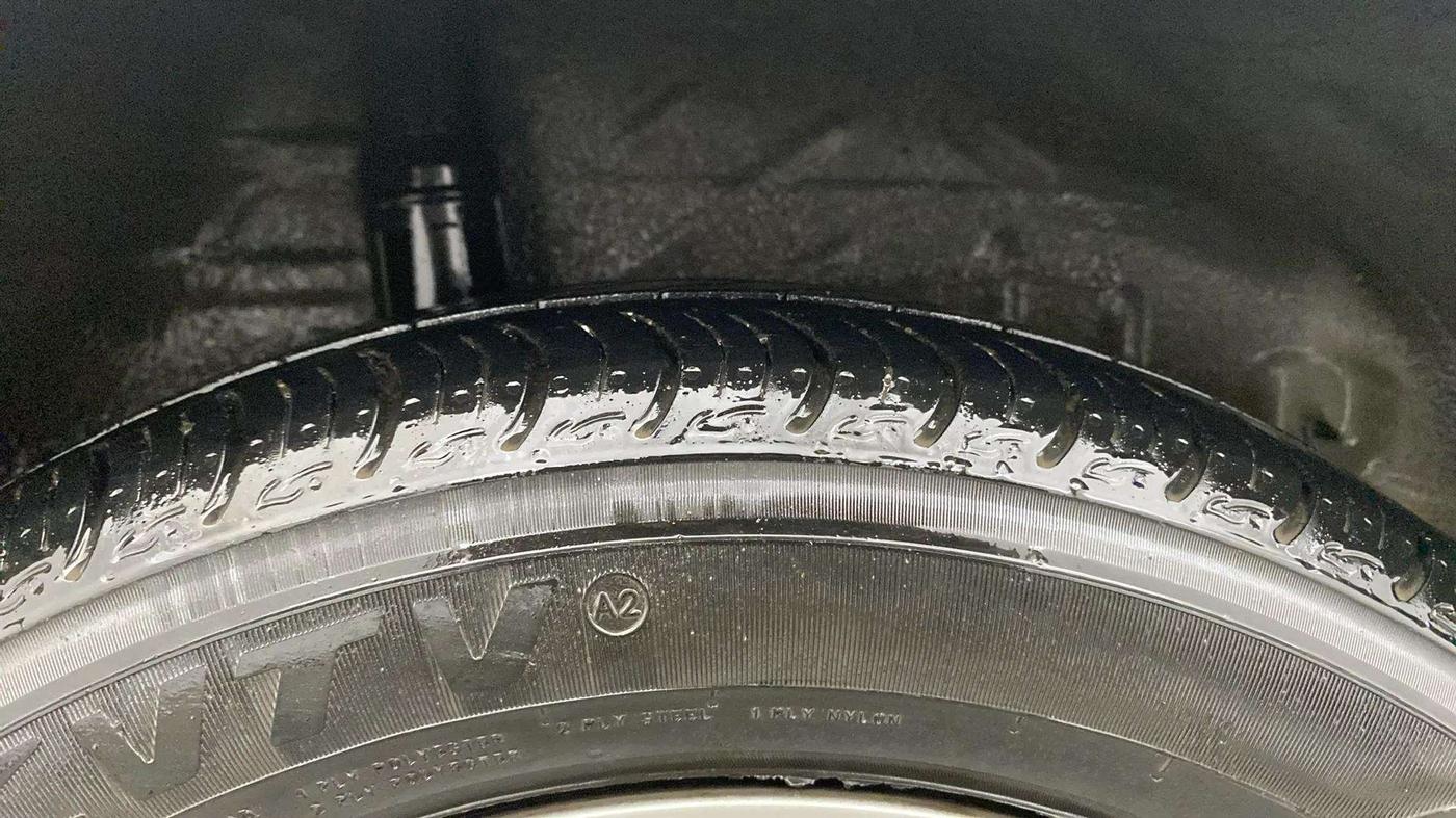 2020 Honda Amaze 1.2L I-VTEC V CVT, Petrol, Automatic, 29,629 km, Right Rear Tyre Tread