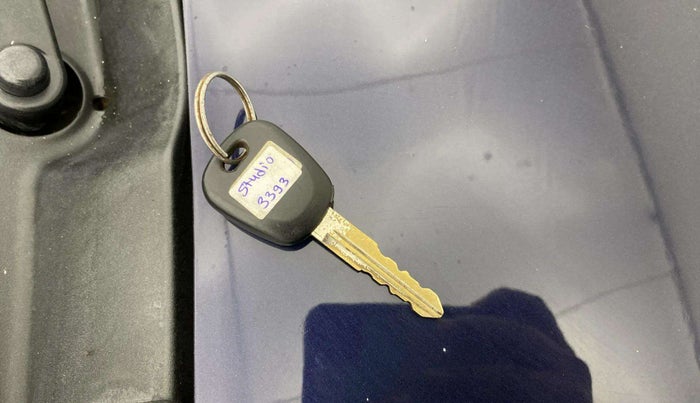 2018 Maruti Wagon R 1.0 LXI CNG, CNG, Manual, 32,881 km, Key Close Up