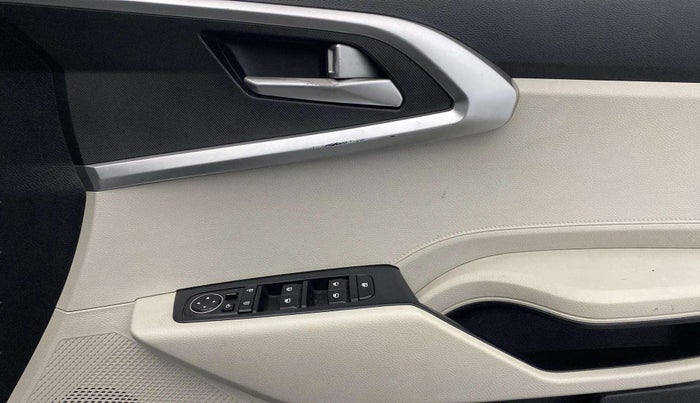 2022 KIA CARENS PRESTIGE PLUS 1.4 PETROL 7 STR, Petrol, Manual, 35,456 km, Driver Side Door Panels Control