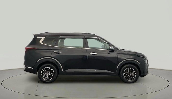 2022 KIA CARENS PRESTIGE PLUS 1.4 PETROL 7 STR, Petrol, Manual, 35,456 km, Right Side View