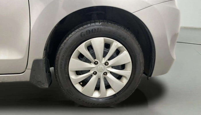2015 Maruti Baleno DELTA PETROL 1.2, Petrol, Manual, 33,981 km, Right Front Wheel