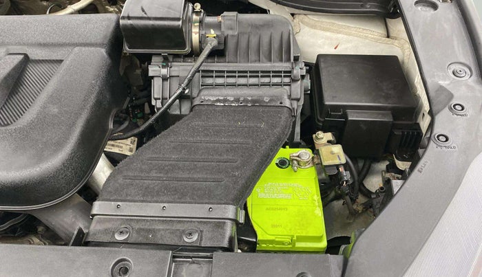2022 Mahindra XUV700 AX 3 D MT 7 STR, Diesel, Manual, 63,670 km, Engine View - Left