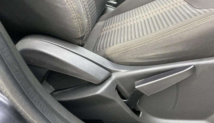 2018 Ford FREESTYLE TITANIUM PLUS 1.2 PETROL, Petrol, Manual, 66,586 km, Driver Side Adjustment Panel