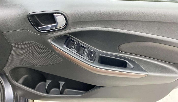 2018 Ford FREESTYLE TITANIUM PLUS 1.2 PETROL, Petrol, Manual, 66,586 km, Driver Side Door Panels Control