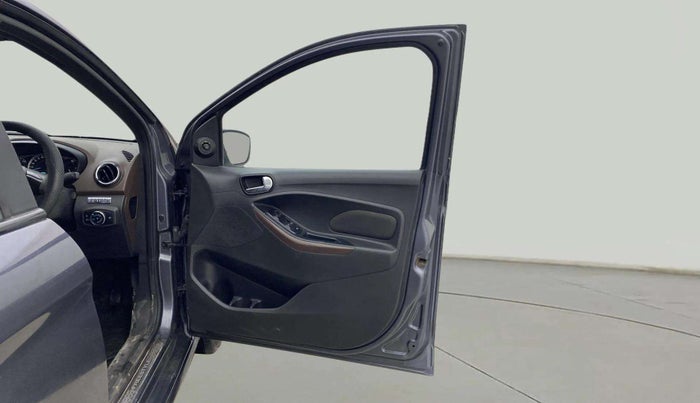 2018 Ford FREESTYLE TITANIUM PLUS 1.2 PETROL, Petrol, Manual, 66,586 km, RHS Front Door