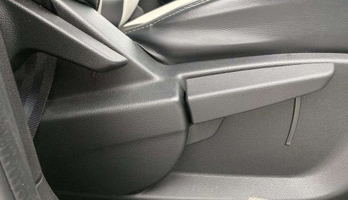 2024 MG ASTOR Select 1.5 CVT (Ivory), Petrol, Automatic, 11,683 km, Driver Side Adjustment Panel