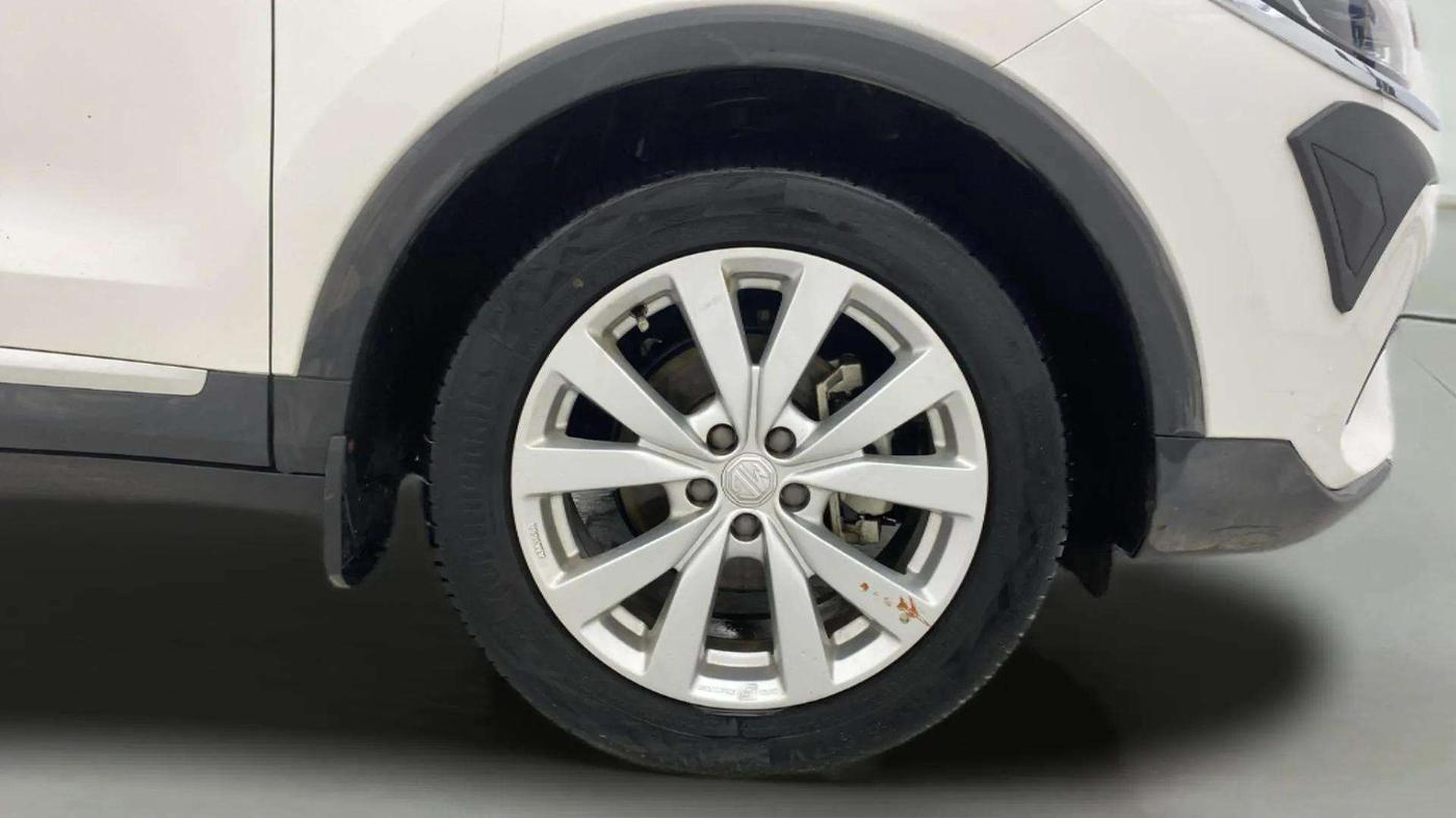 2024 MG ASTOR Select 1.5 CVT (Ivory), Petrol, Automatic, 11,763 km, Right Front Wheel