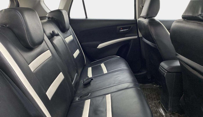 2016 Maruti S Cross ZETA 1.3, Diesel, Manual, 1,11,369 km, Right Side Rear Door Cabin