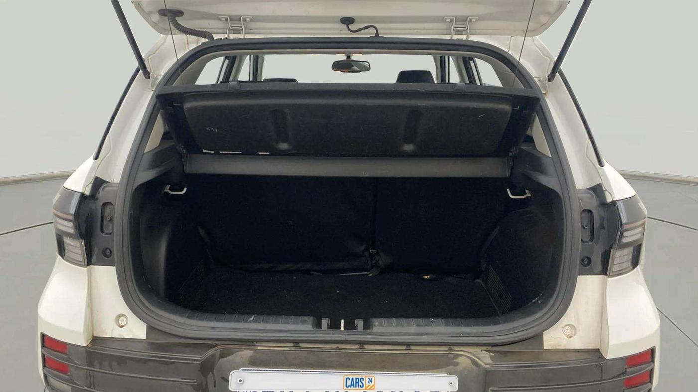 2022 Hyundai VENUE SX (O) 1.0 TURBO DCT, Petrol, Automatic, 76,002 km, Boot Inside