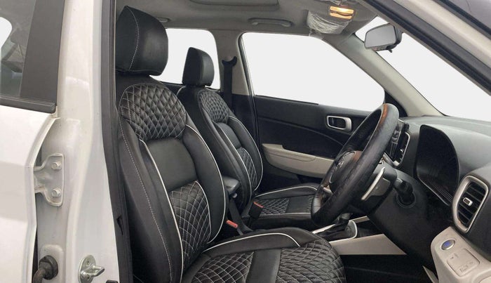 2022 Hyundai VENUE SX (O) 1.0 TURBO DCT, Petrol, Automatic, 76,002 km, Right Side Front Door Cabin