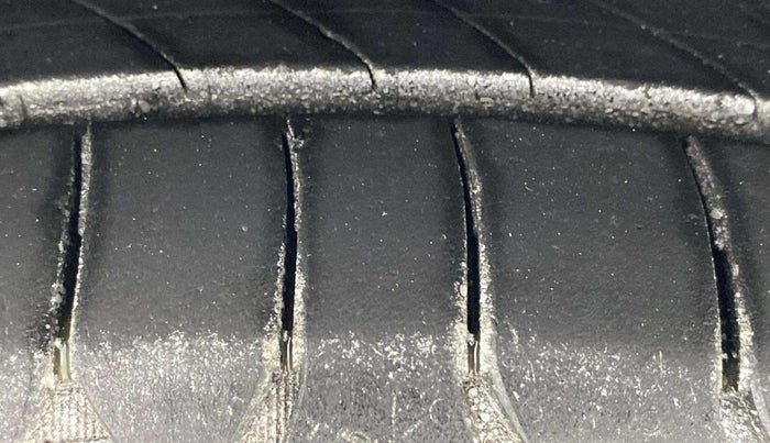 2016 Ford Ecosport TITANIUM 1.5L PETROL AT, Petrol, Automatic, 73,278 km, Left Front Tyre Tread