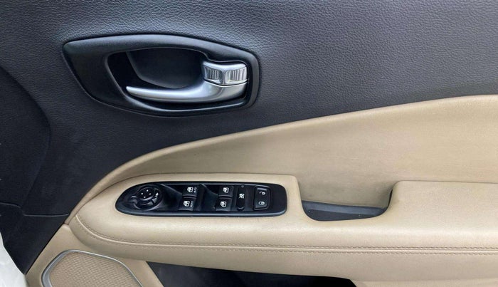2018 Jeep Compass LONGITUDE 2.0 DIESEL, Diesel, Manual, 94,118 km, Driver Side Door Panels Control