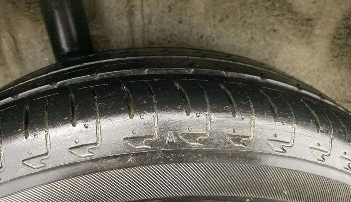 2018 Maruti IGNIS ALPHA 1.2 AMT, Petrol, Automatic, 8,153 km, Right Rear Tyre Tread
